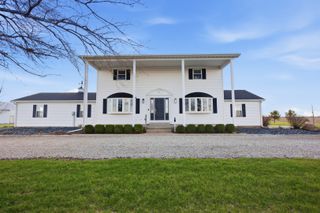 1189 County Road 200 E Road, Seymour, IL 61875