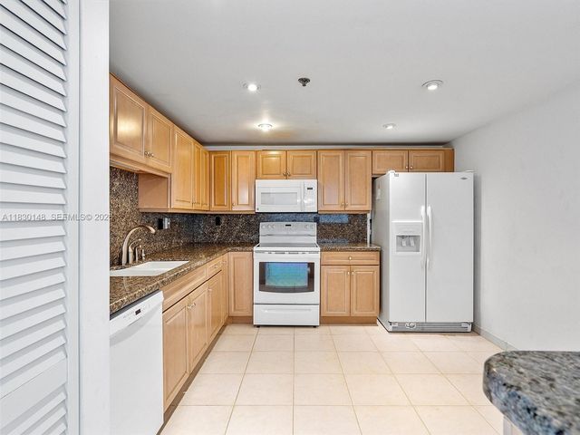 210 174th Street 2005, Sunny Isles Beach, FL 33160