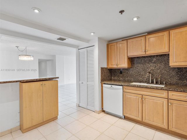 210 174th Street 2005, Sunny Isles Beach, FL 33160
