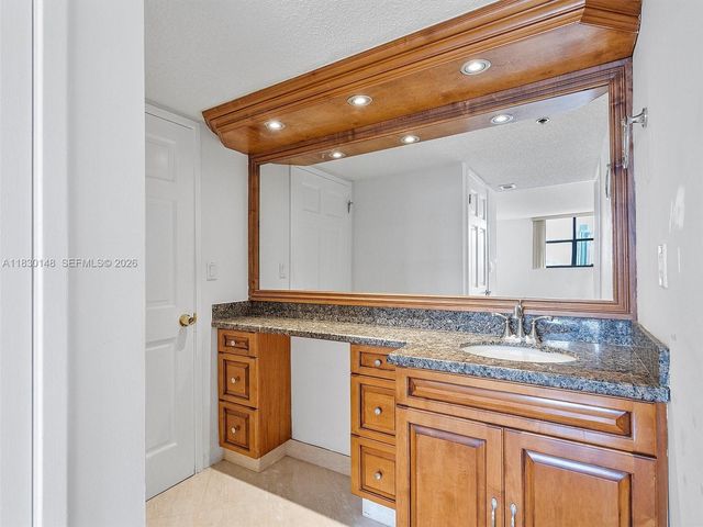210 174th Street 2005, Sunny Isles Beach, FL 33160