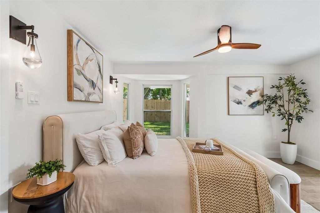 Image 16 of property listing at 7418 SEAGULL WAY, Tampa, FL 33635