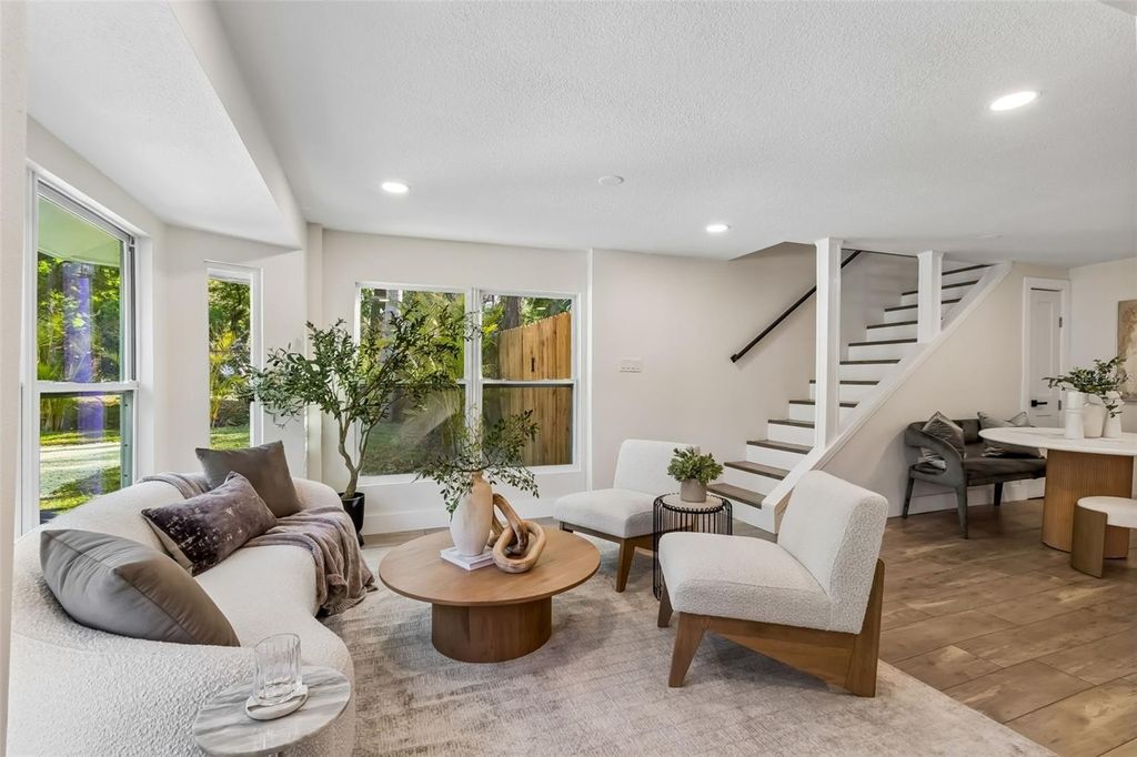 Image 3 of property listing at 7418 SEAGULL WAY, Tampa, FL 33635