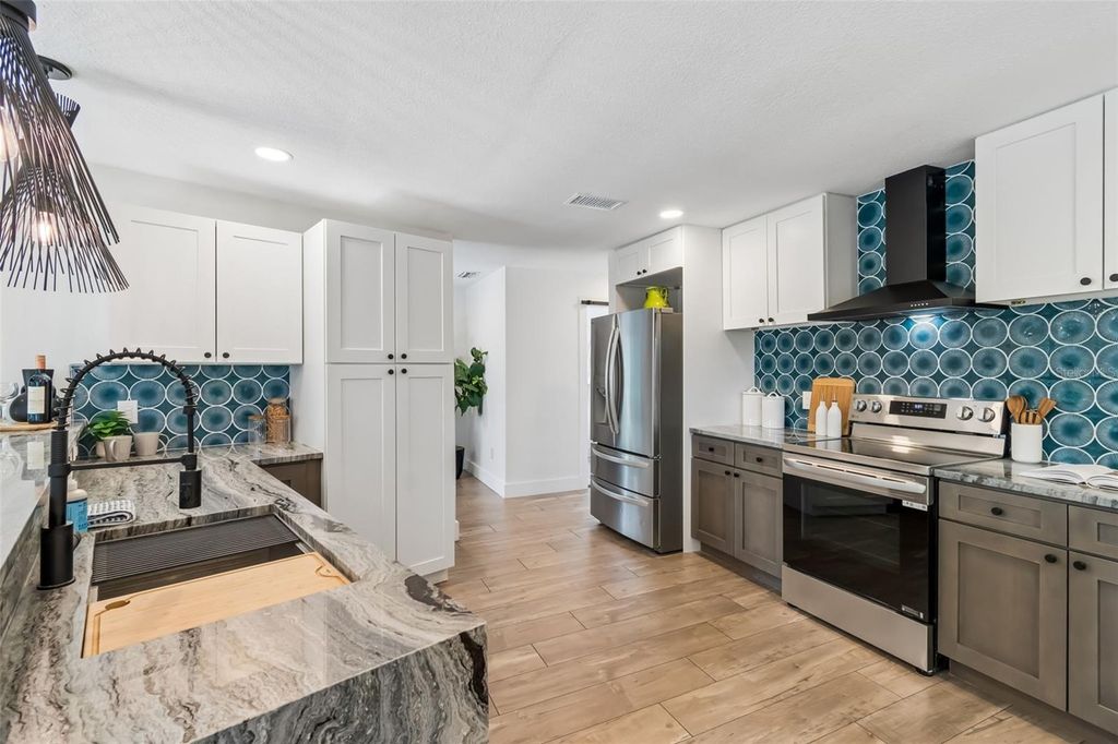 Image 26 of property listing at 7418 SEAGULL WAY, Tampa, FL 33635