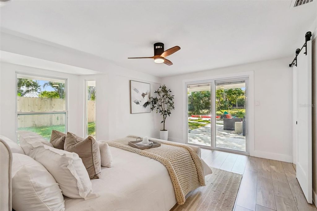 Image 4 of property listing at 7418 SEAGULL WAY, Tampa, FL 33635