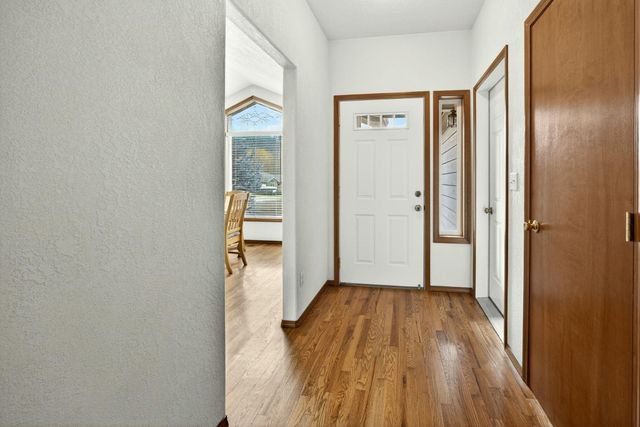 160 Meadow View Drive, Phoenix, OR 97535