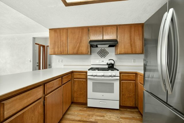 160 Meadow View Drive, Phoenix, OR 97535