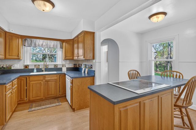1204 Hol Hi Drive, Kalamazoo, MI 49008