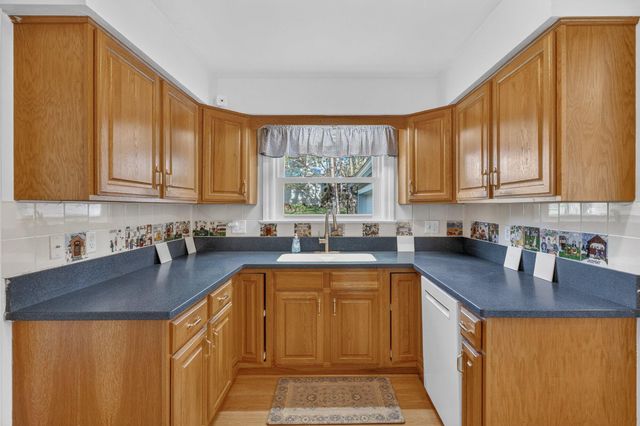 1204 Hol Hi Drive, Kalamazoo, MI 49008