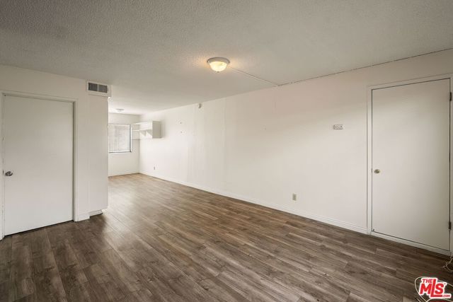 104 N Atlantic Boulevard, Alhambra, CA 91801