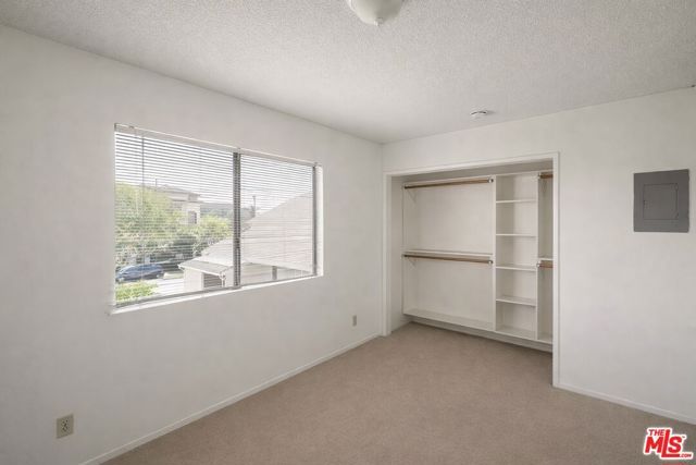 104 N Atlantic Boulevard, Alhambra, CA 91801