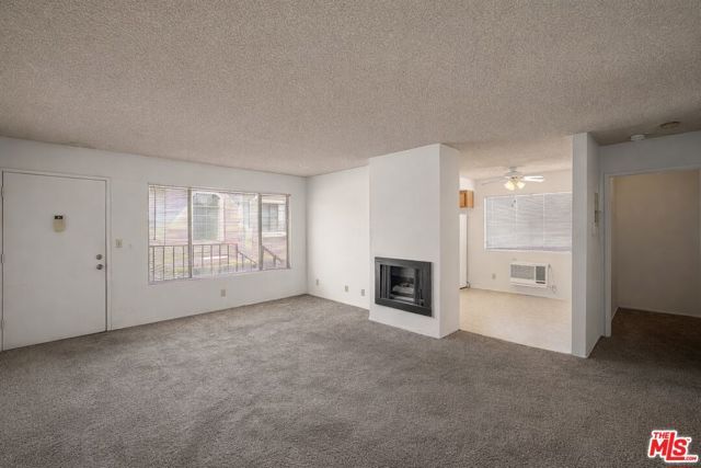 104 N Atlantic Boulevard, Alhambra, CA 91801