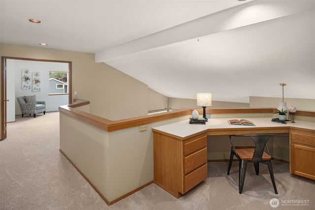 24213 SE 38th Place, Sammamish, WA 98029