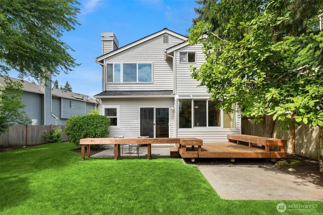 24213 SE 38th Place, Sammamish, WA 98029