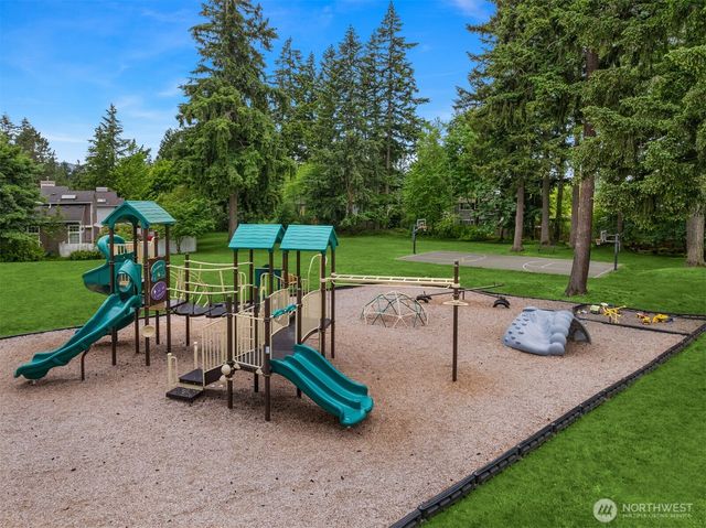 24213 SE 38th Place, Sammamish, WA 98029