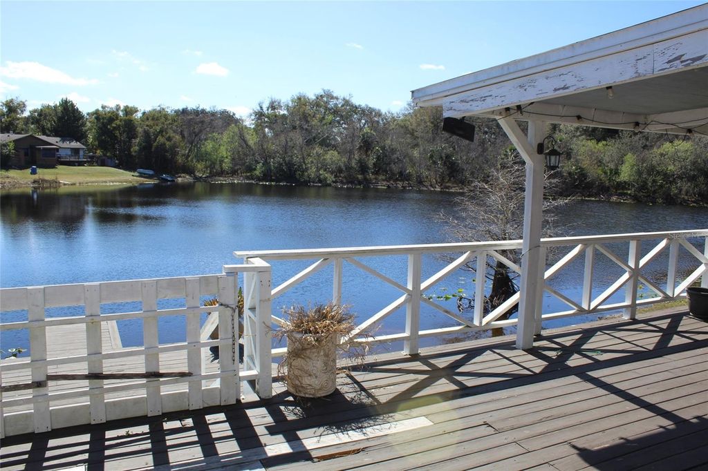 Image 45 of property listing at 671 W CADILLAC DRIVE, Altamonte Springs, FL 32714