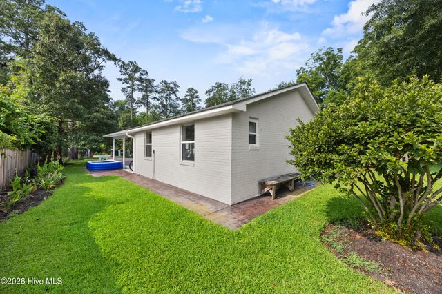 123 Laurel Drive, Wilmington, NC 28401