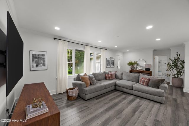 123 Laurel Drive, Wilmington, NC 28401