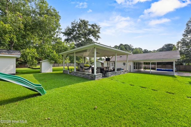 123 Laurel Drive, Wilmington, NC 28401
