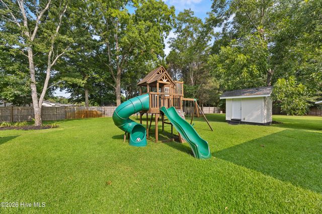 123 Laurel Drive, Wilmington, NC 28401