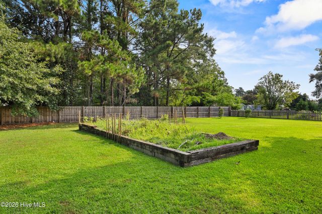 123 Laurel Drive, Wilmington, NC 28401