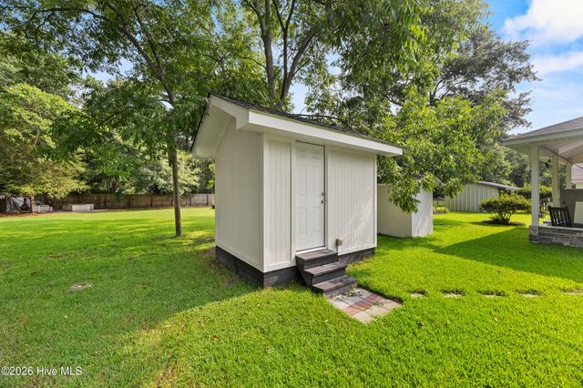 123 Laurel Drive, Wilmington, NC 28401