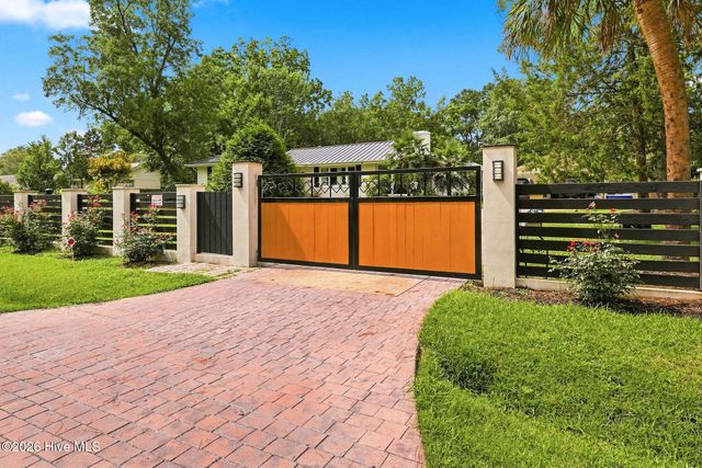 123 Laurel Drive, Wilmington, NC 28401