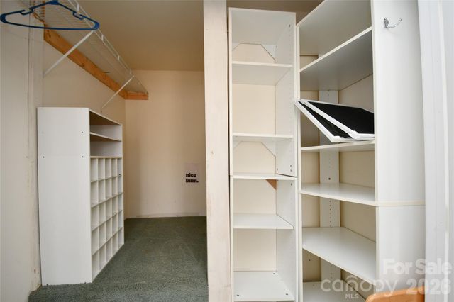 477 West Ridge Drive, Burnsville, NC 28714