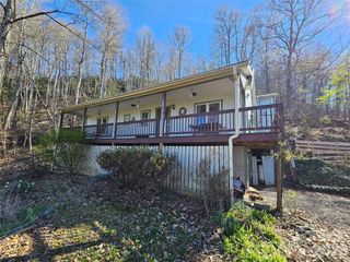 477 West Ridge Drive, Burnsville, NC 28714