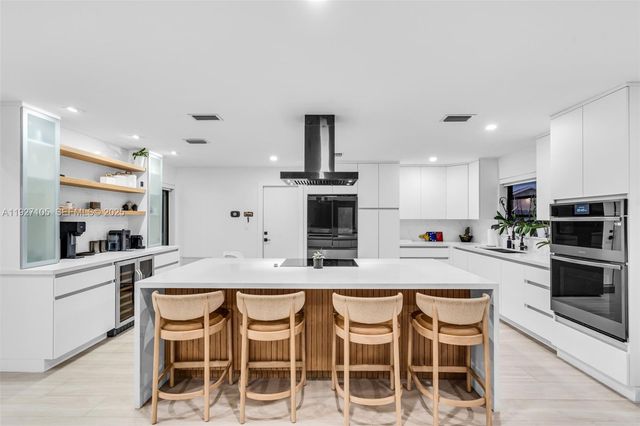 10380 SW 49th Pl, Cooper City, FL 33328