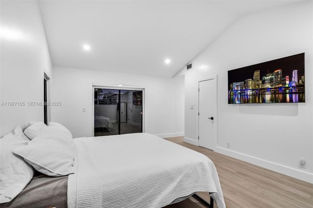 10380 SW 49th Pl, Cooper City, FL 33328