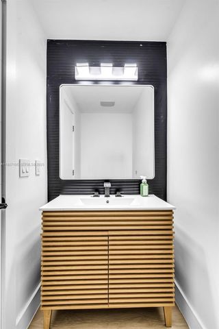 10380 SW 49th Pl, Cooper City, FL 33328