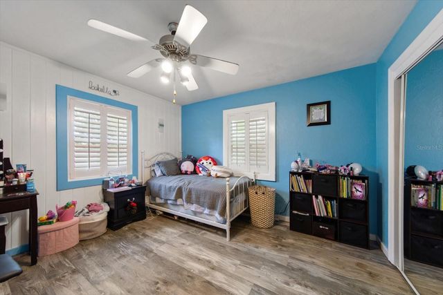 5015 20TH AVENUE N, St Petersburg, FL 33710
