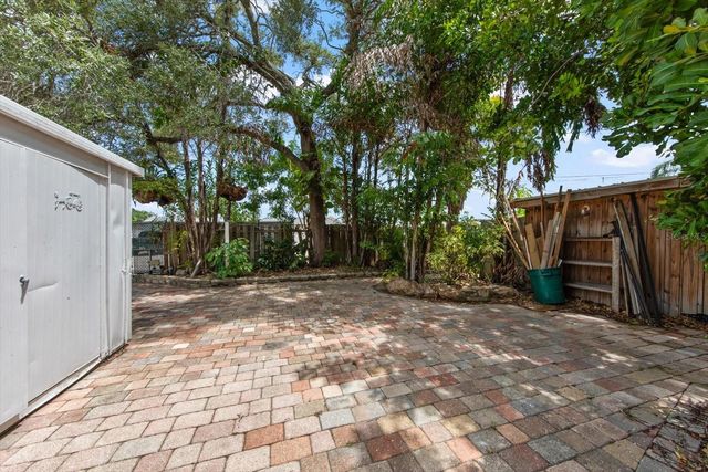 5015 20TH AVENUE N, St Petersburg, FL 33710