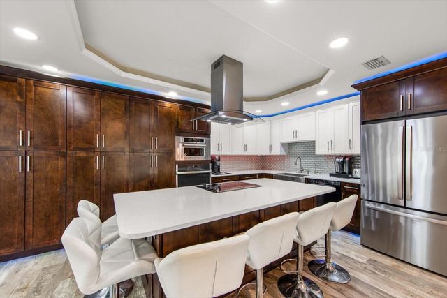 5015 20TH AVENUE N, St Petersburg, FL 33710
