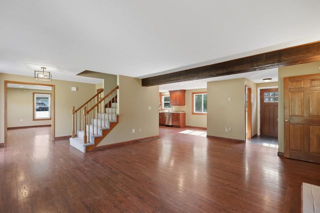28 Rangers Drive, Hudson, NH 03051