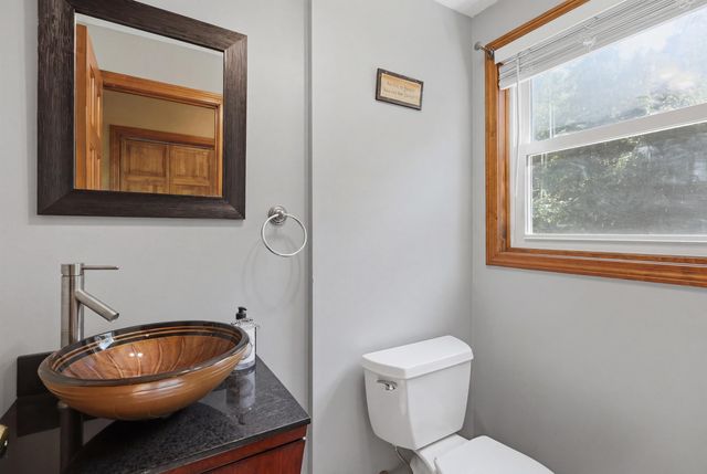28 Rangers Drive, Hudson, NH 03051