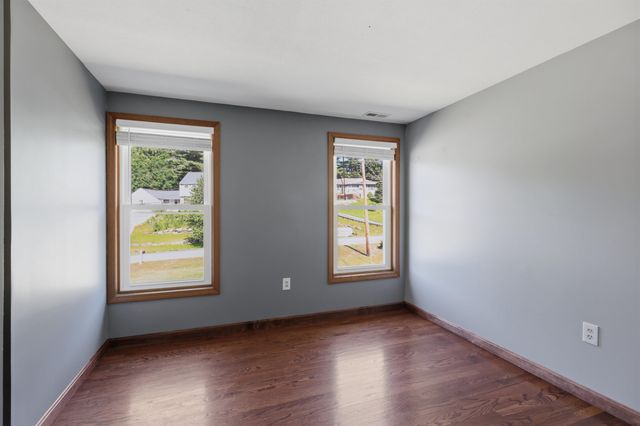 28 Rangers Drive, Hudson, NH 03051