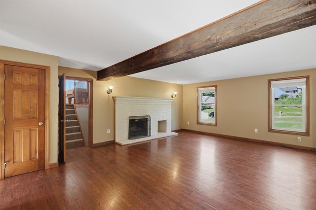 28 Rangers Drive, Hudson, NH 03051