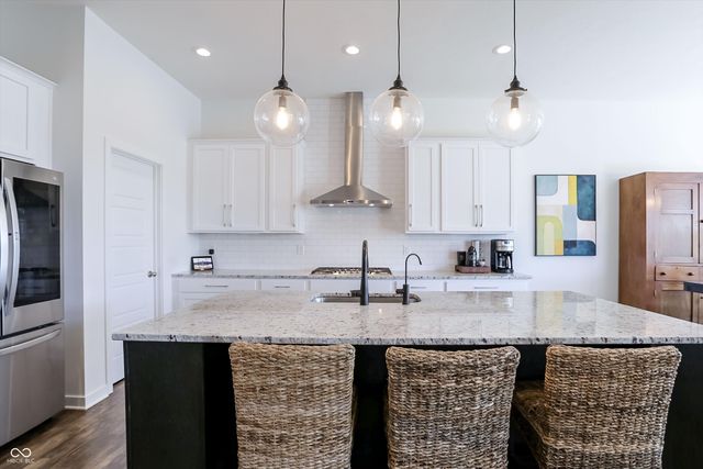 15586 Woodford Drive, Westfield, IN 46074