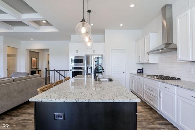 15586 Woodford Drive, Westfield, IN 46074