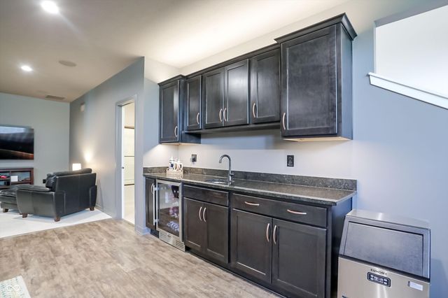 15586 Woodford Drive, Westfield, IN 46074