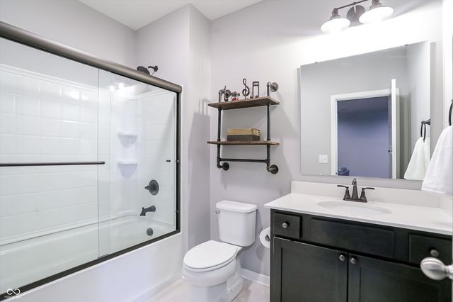 15586 Woodford Drive, Westfield, IN 46074