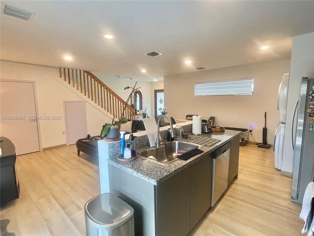 957 NW 10th St 2, Florida City, FL 33034