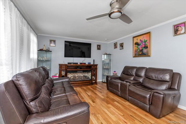 273 Monitor Street, Westbury, NY 11590