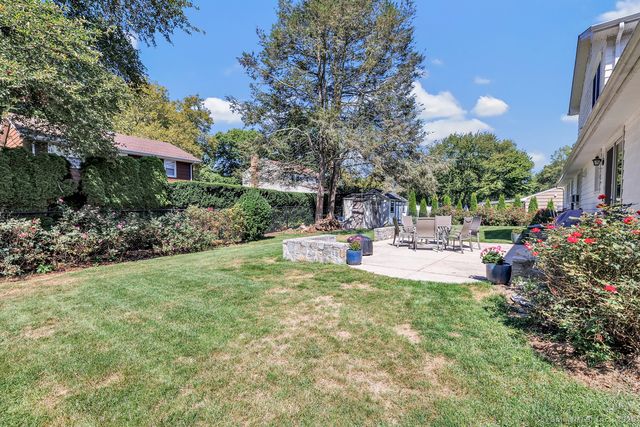60 Carriage Drive, Stratford, CT 06614