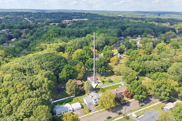 60 Carriage Drive, Stratford, CT 06614