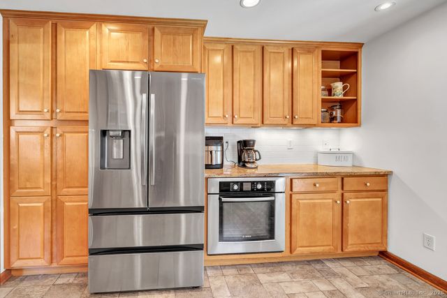 60 Carriage Drive, Stratford, CT 06614