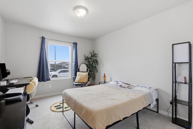 424 HENRY POTTER RD, Box Elder, SD 57719