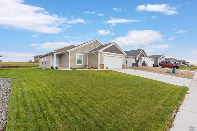 424 HENRY POTTER RD, Box Elder, SD 57719