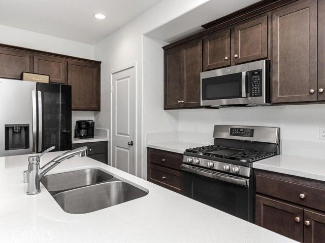 29425 Bovenzi Way, Winchester, CA 92596